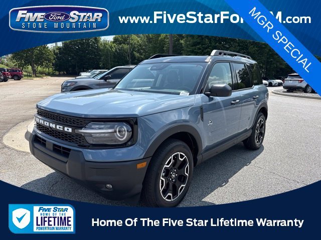 New 2026 Azure Gray Metallic Tri-Coat Ford Outer Banks image 4