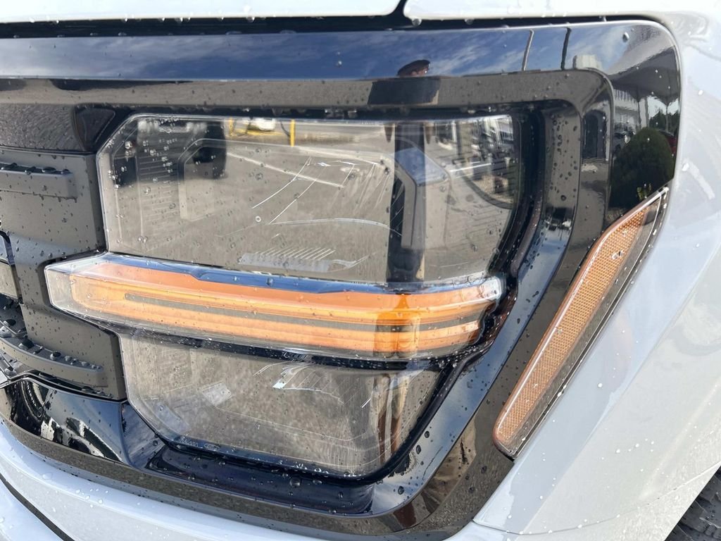 New 2026 Avalanche Ford XLT image 10