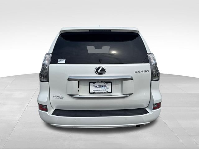 Used 2021 White Lexus 460 image 4