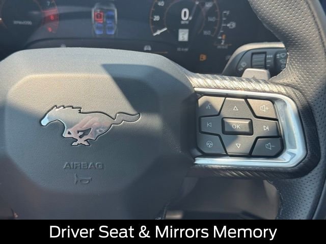 2025 Ford Mustang GT Premium Convertible - Photo 30