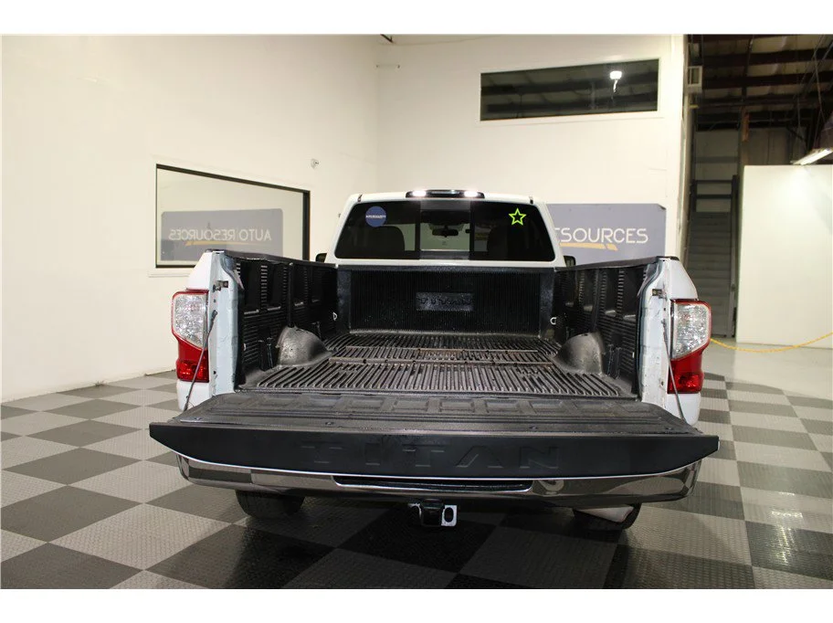 Used 2019 Glacier White Nissan SV image 14