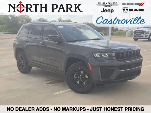 2026 Jeep Grand Cherokee Laredo Altitude