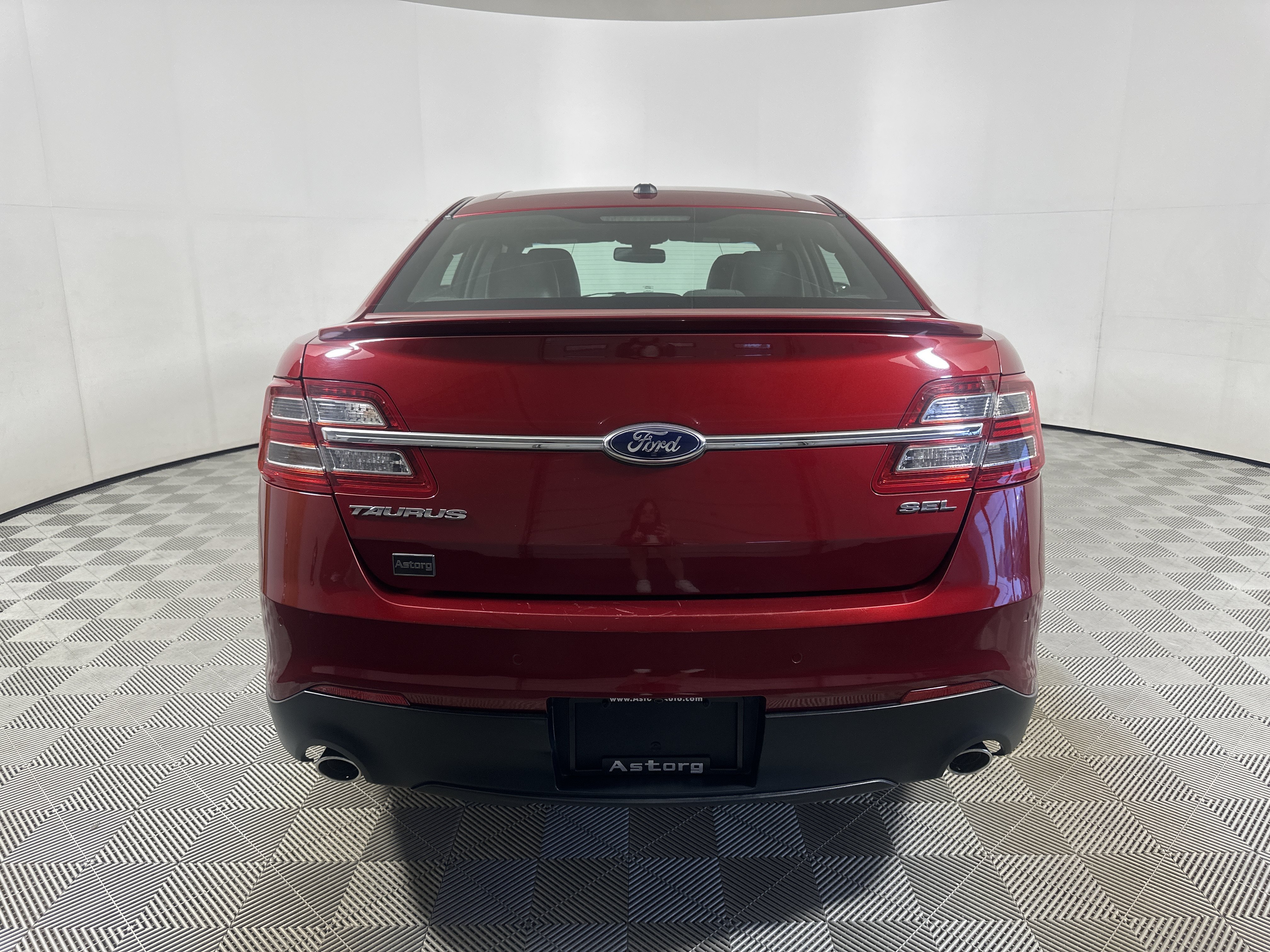 Used 2013 Ruby Red Metallic Tinted Ford SEL image 6