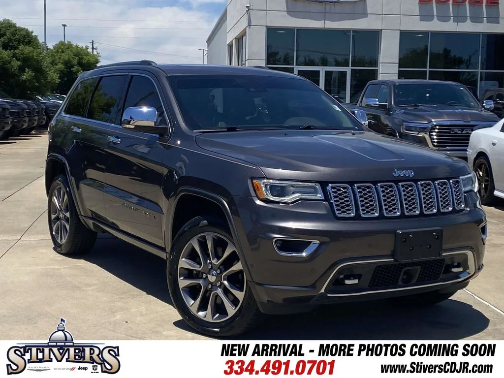 Used 2017 Gray Jeep Overland image 36