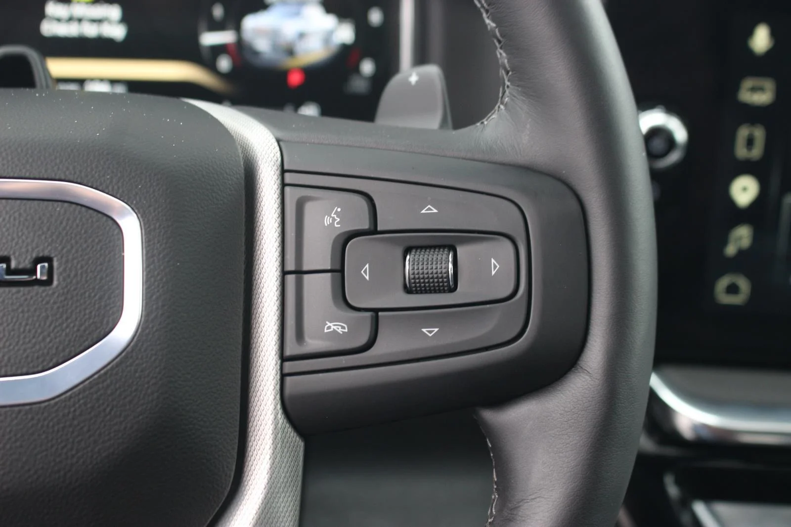 Used 2026 Glacier White Tricoat GMC Denali image 21