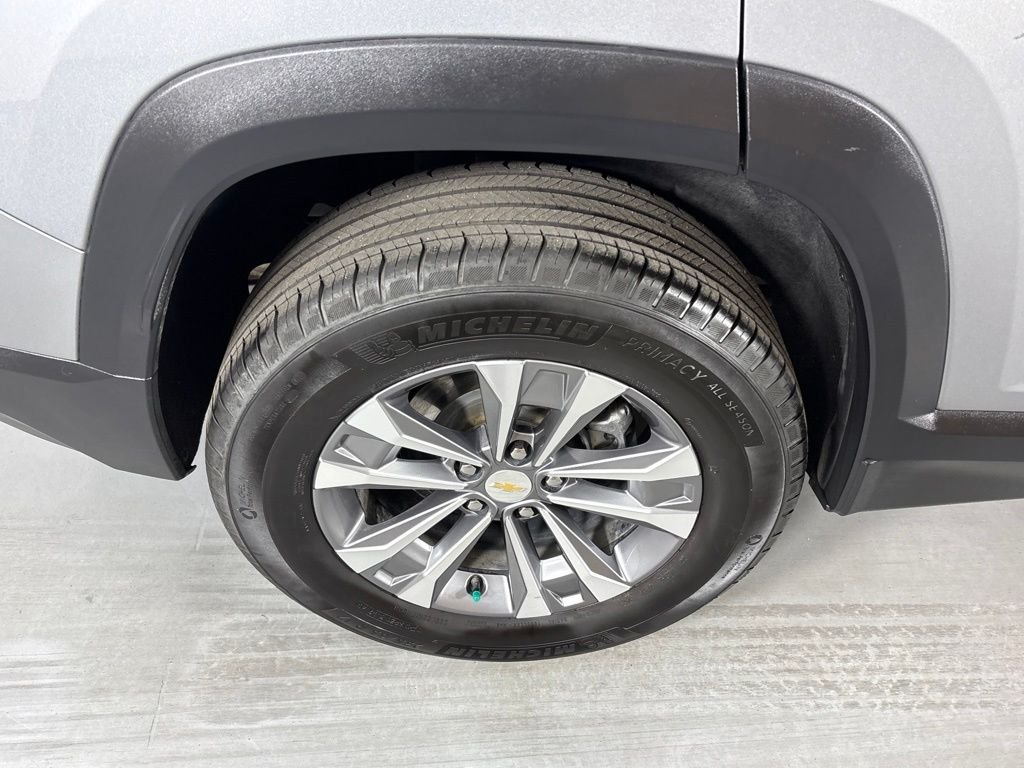 Used 2025 Gray Chevrolet LT image 10