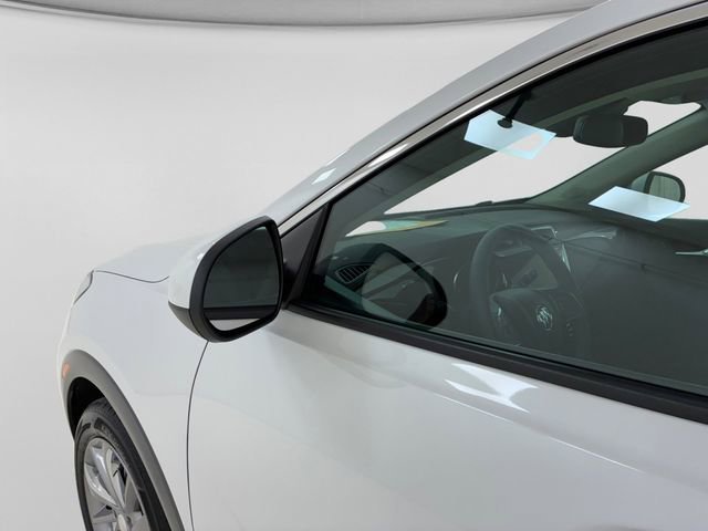 Used 2023 White Frost Tricoat Buick Essence image 10