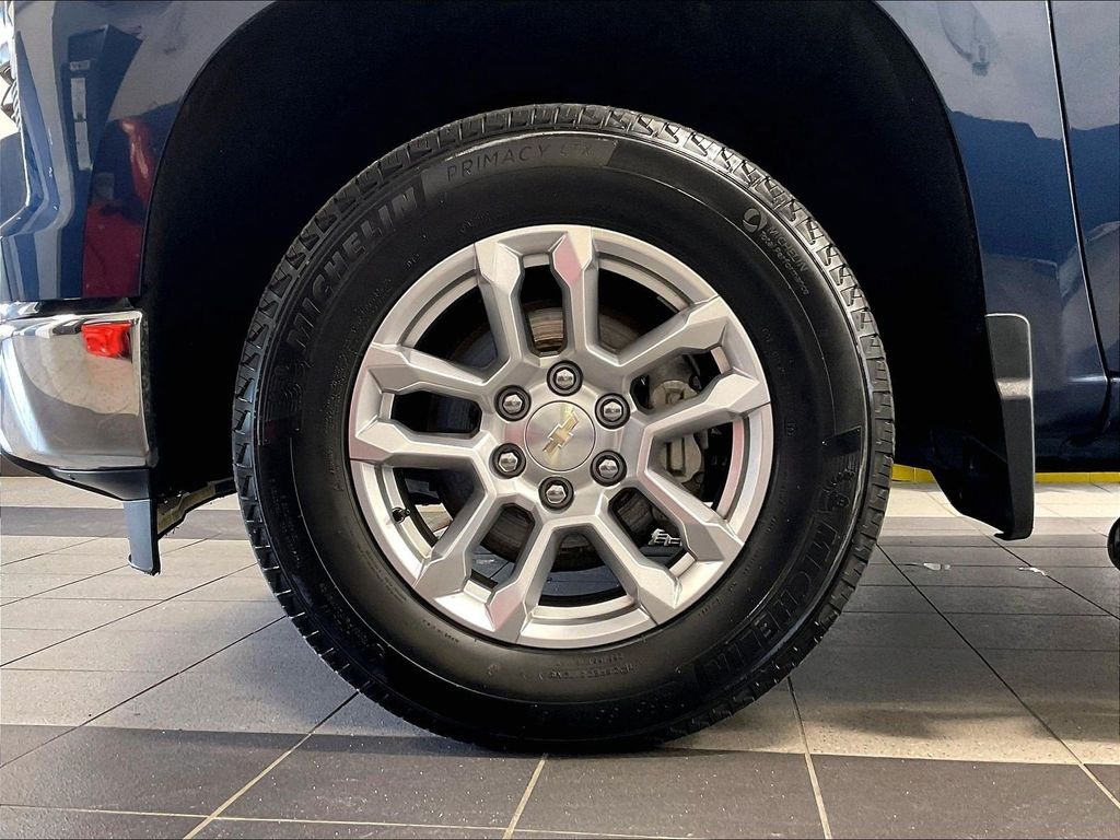 Used 2023 Blue Chevrolet LT image 7