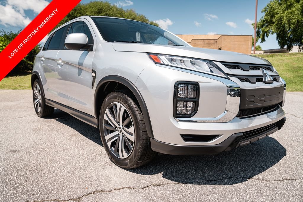 Used 2025 Alloy Silver Metallic Mitsubishi 2.0 ES image 10