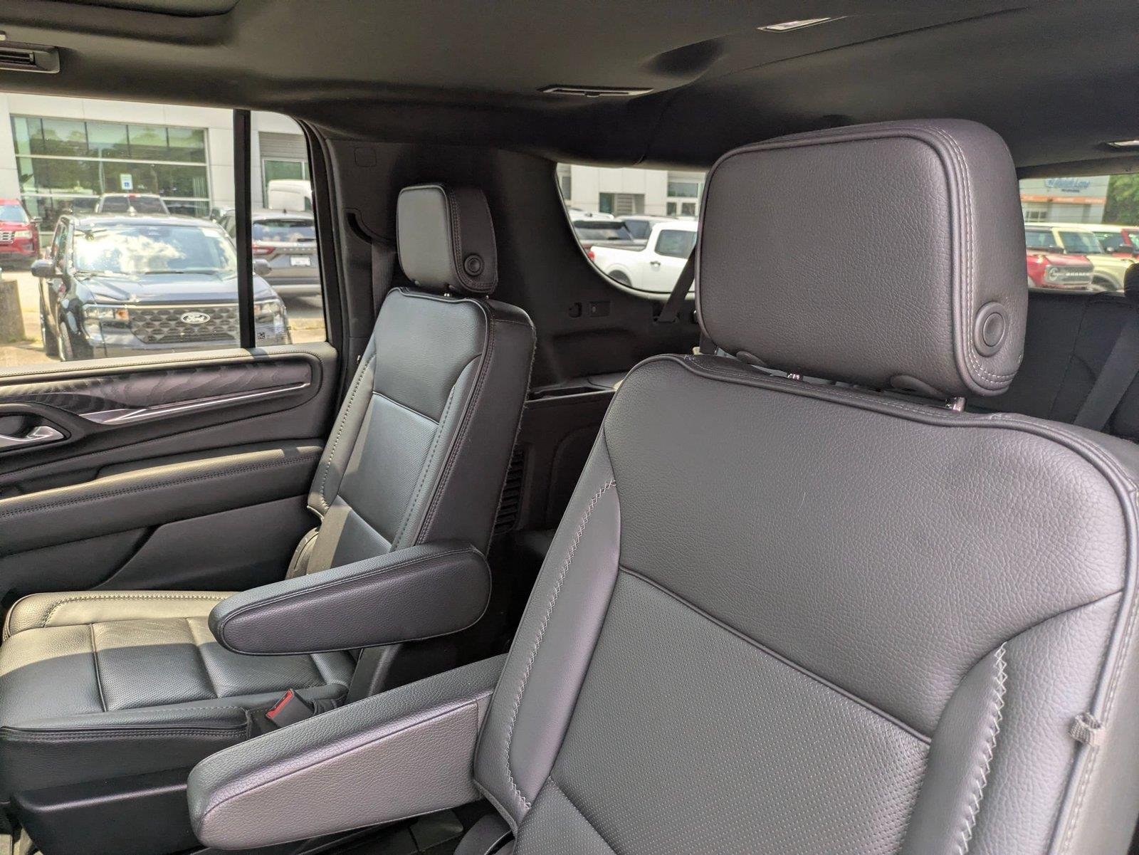 Used 2022 Onyx Black GMC Denali image 29