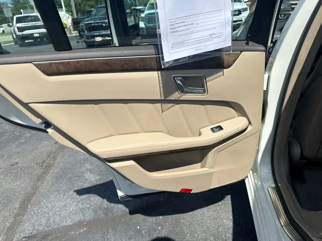 Used 2010 Diamond White Metallic Mercedes-Benz E 350 image 31