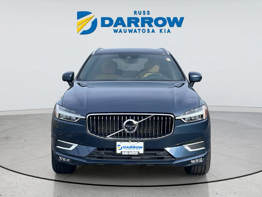 Used 2021 Blue Volvo T5 Inscription image 8