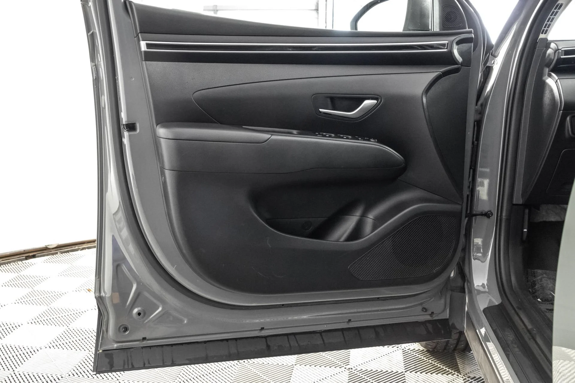 Used 2024  Hyundai SEL image 36