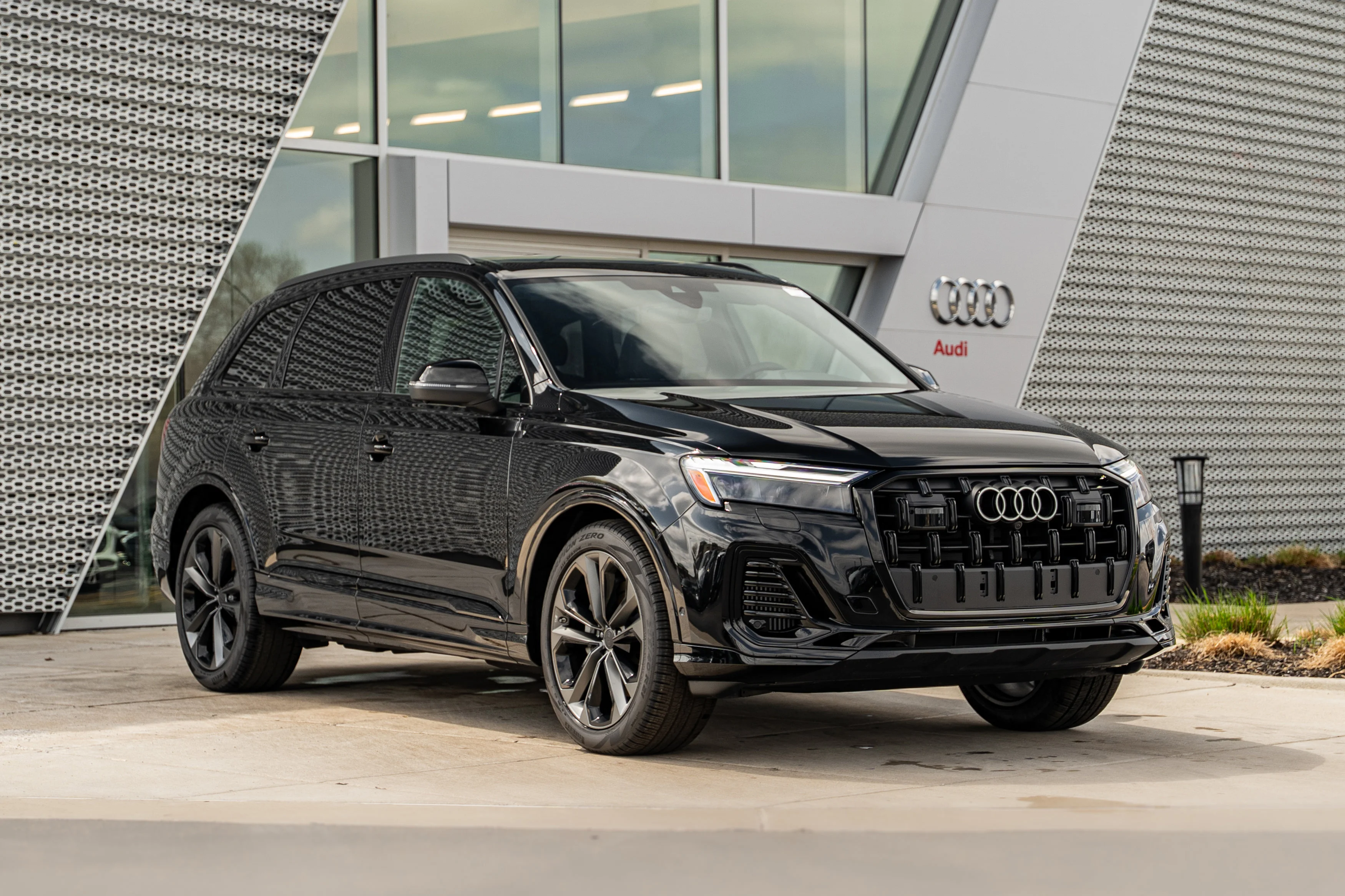 2026 Audi Q7 55 Premium Plus quattro Tiptronic's photo
