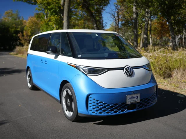 2025 Volkswagen ID. Buzz Pro S Plus 4Motion's photo