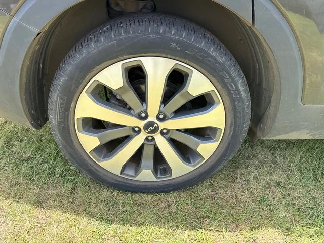 Certified Used 2022 Green Kia EX image 23