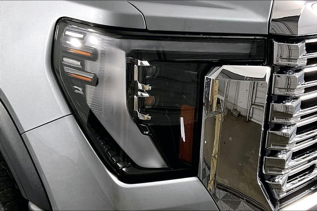 Used 2024 Silver GMC Denali image 30