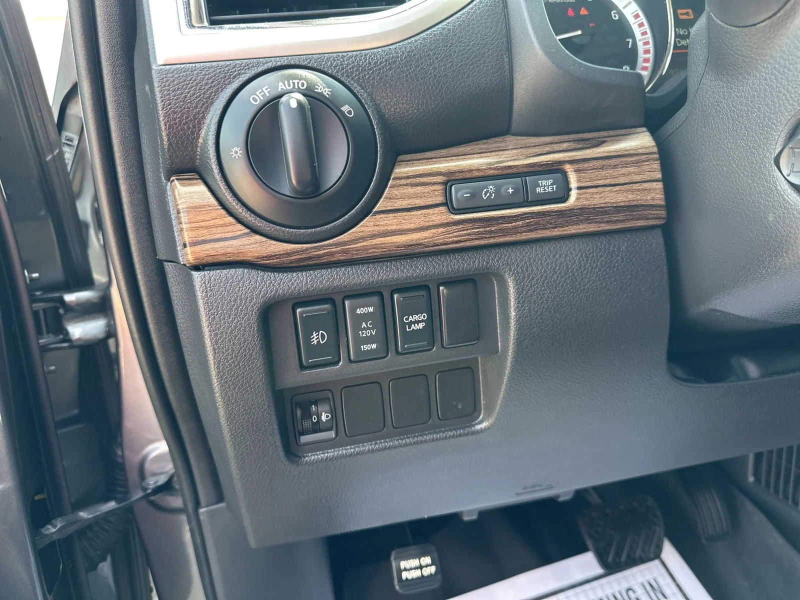 Used 2019 Gray Nissan SL image 14