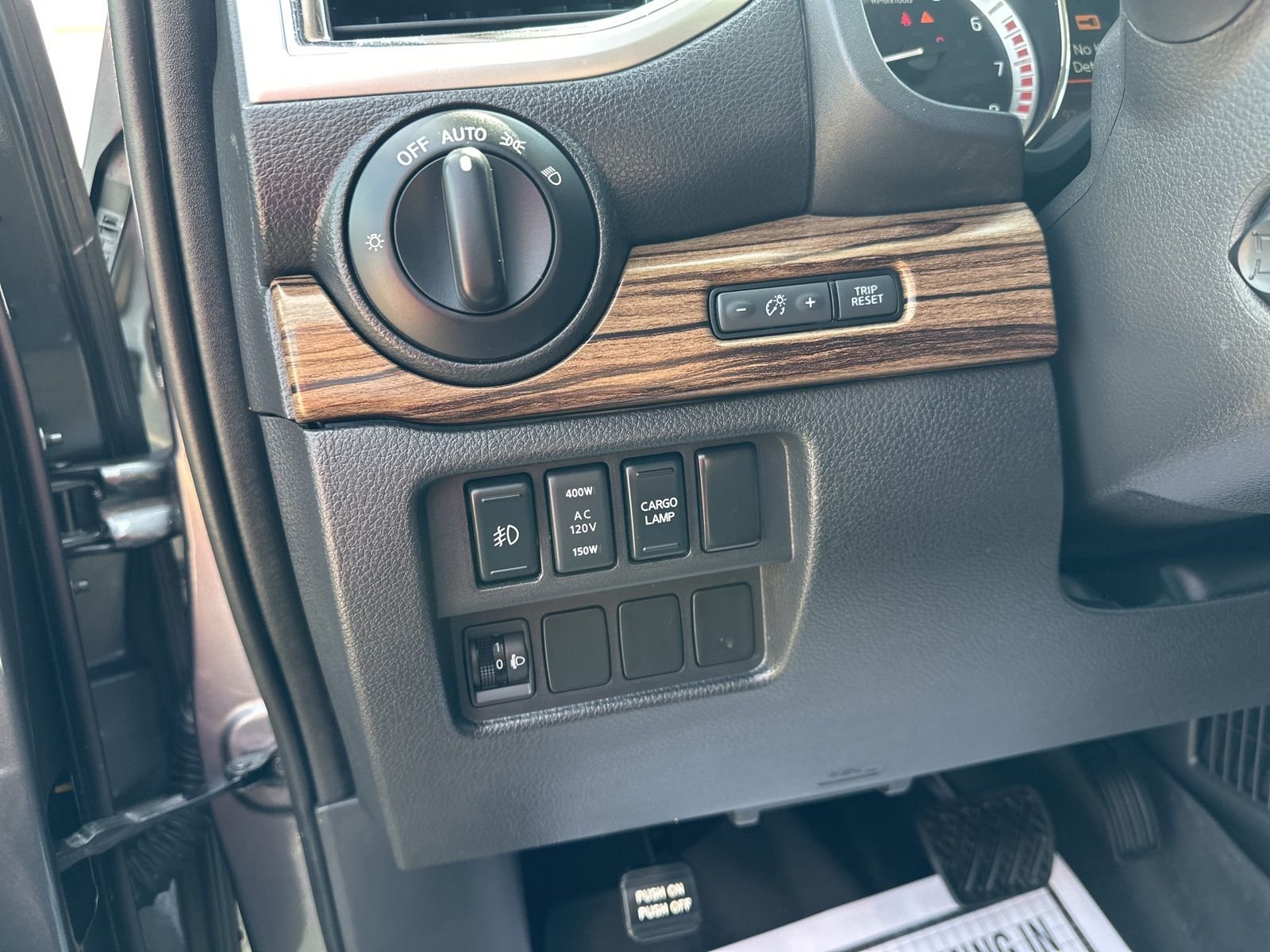 Used 2019 Gray Nissan SL image 14