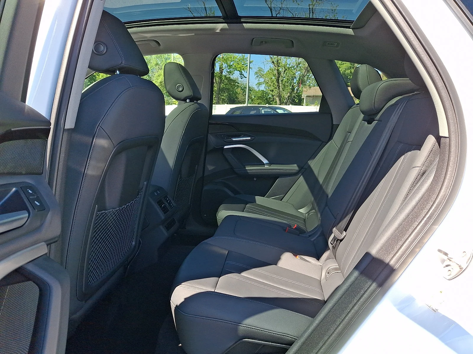Certified Used 2025 Arkona White   Z9z9 Audi Premium image 10