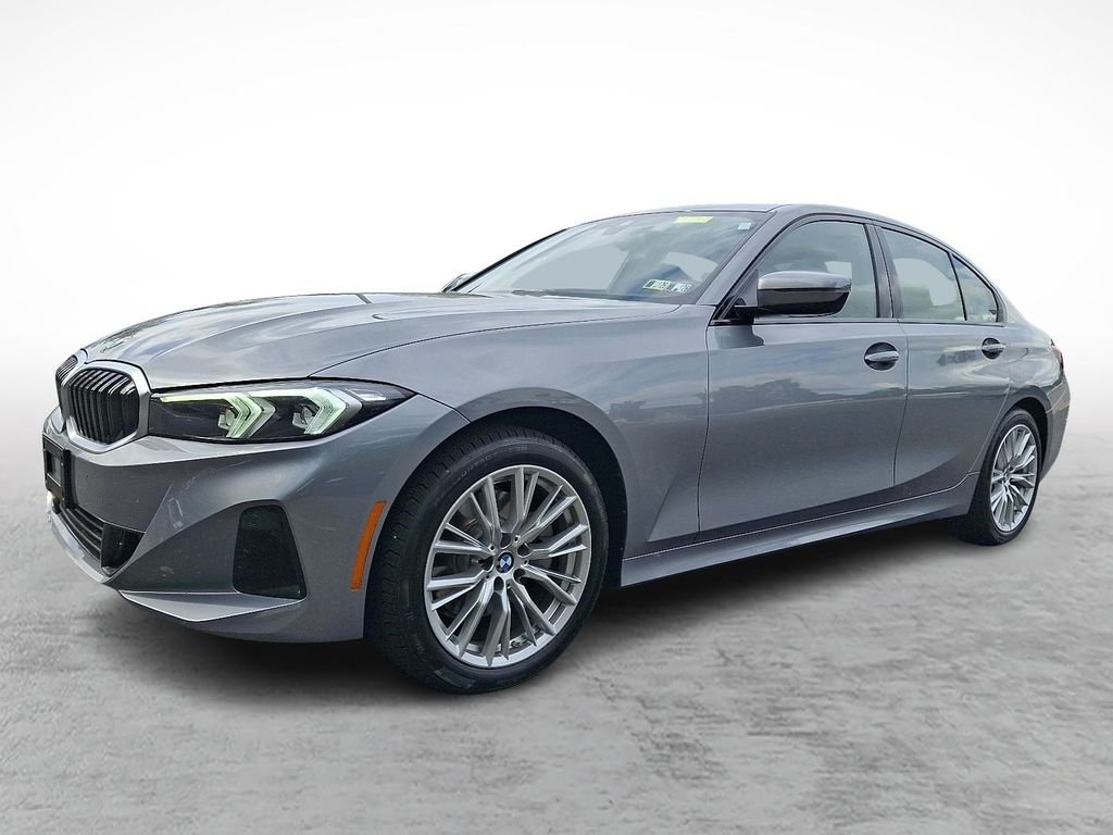 Used 2023 Gray BMW 330i xDrive image 3