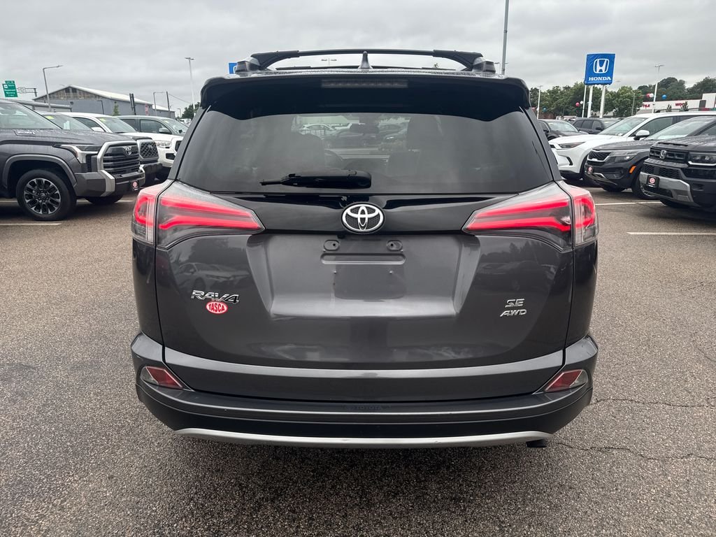 Used 2016 Gray Toyota SE image 6
