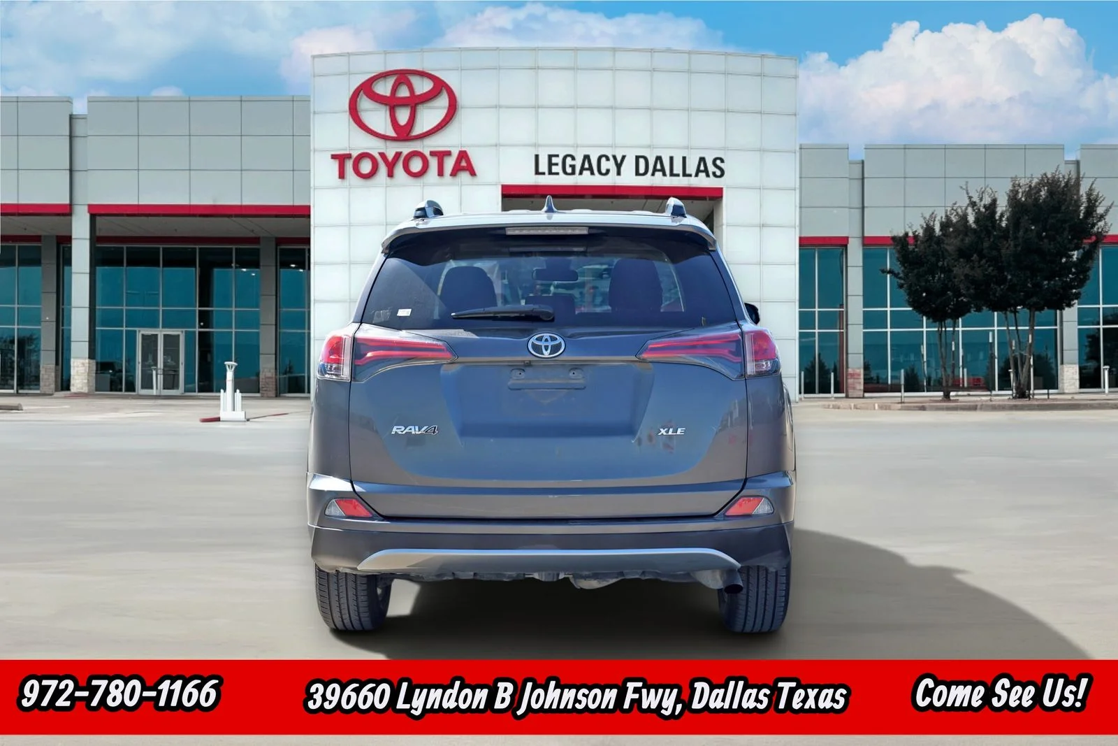 Used 2017 Gray Toyota XLE image 8