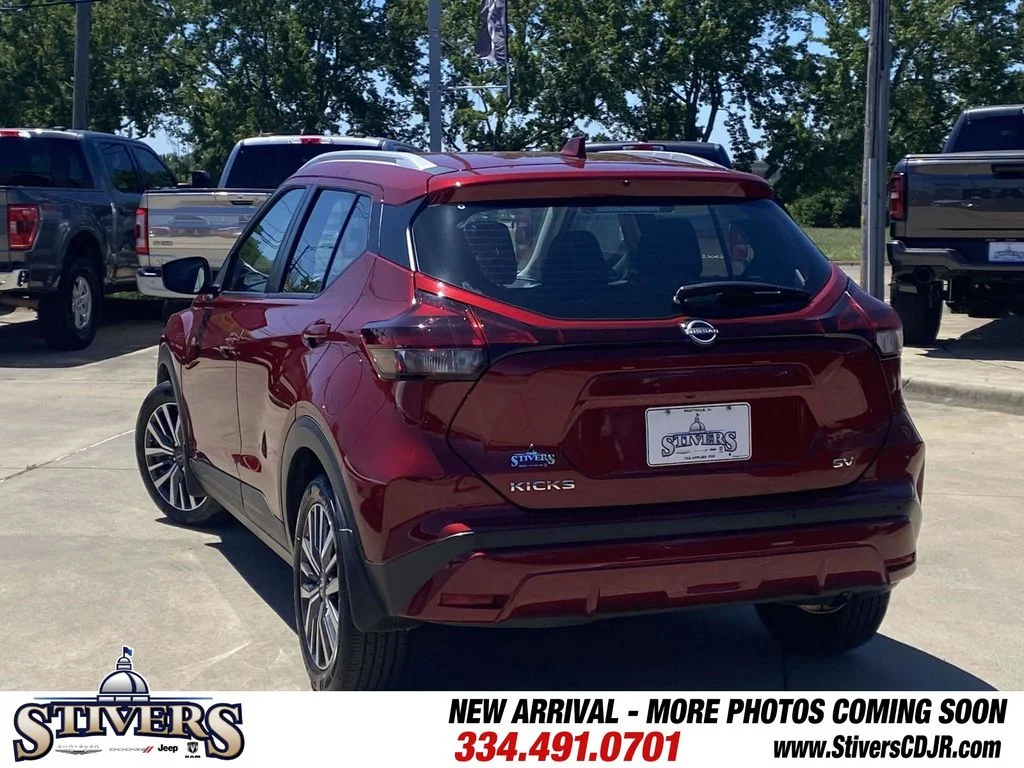 Used 2023 Red Nissan SV image 40