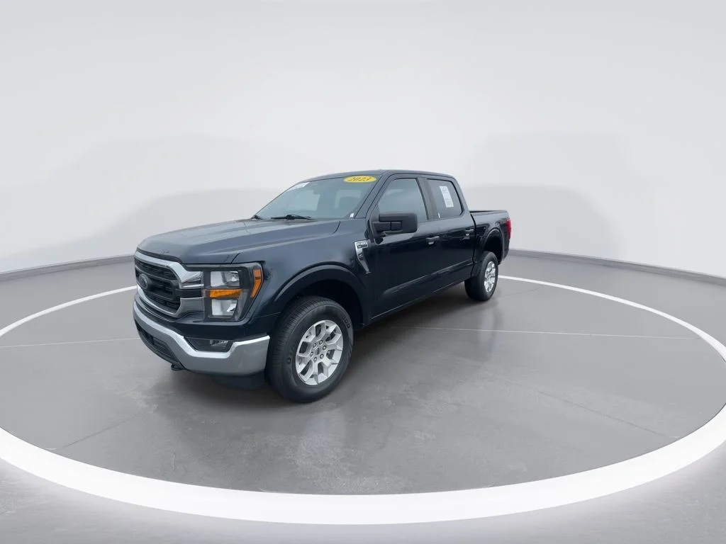 Used 2023 Blue Ford XLT image 4