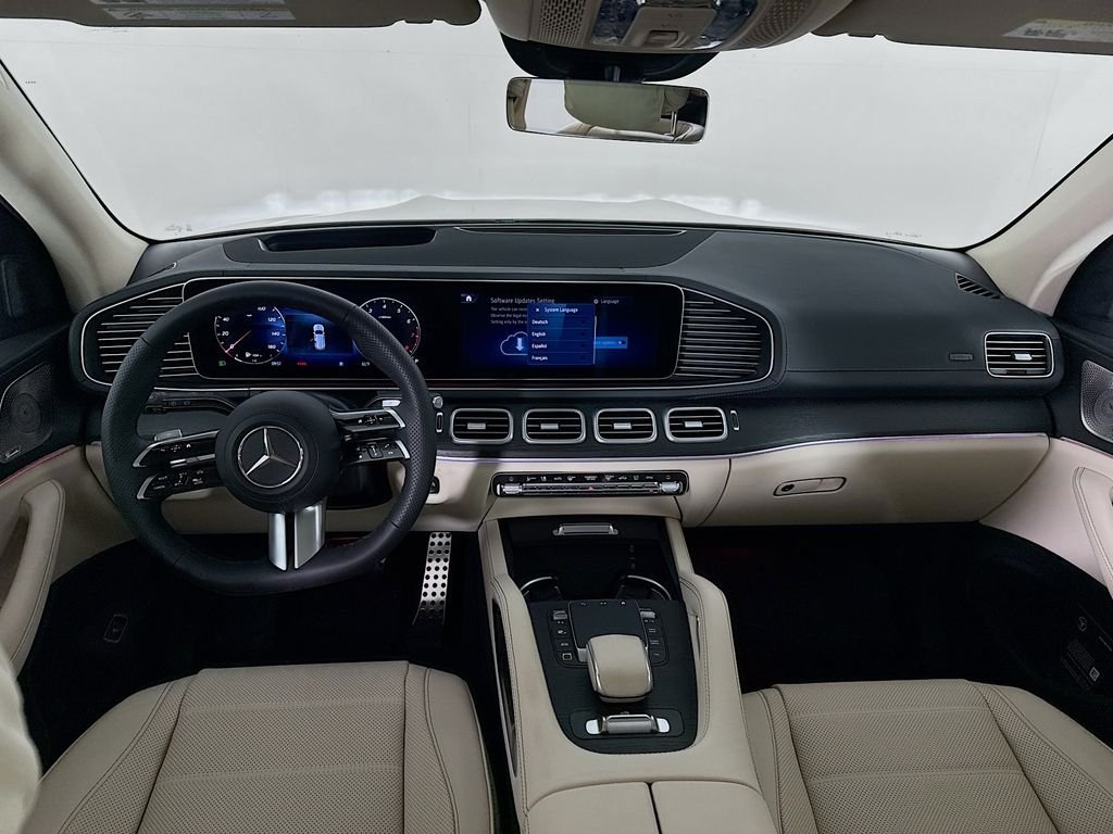 New 2026 MANUFAKTUR Moonlight White Metallic Mercedes-Benz GLS 580 image 24