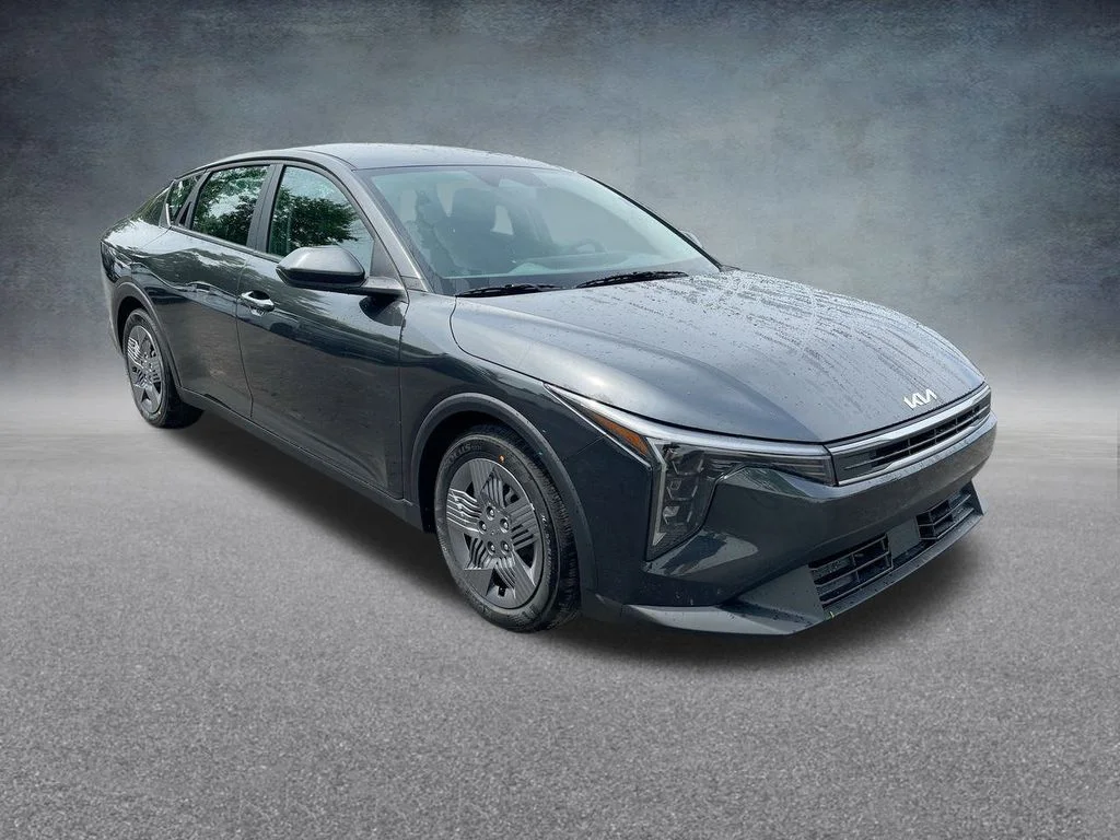 2025 Kia K4 LX - Photo 34