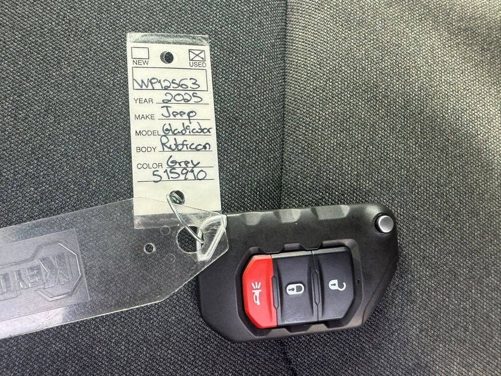 2025 Jeep Gladiator Rubicon - Photo 41