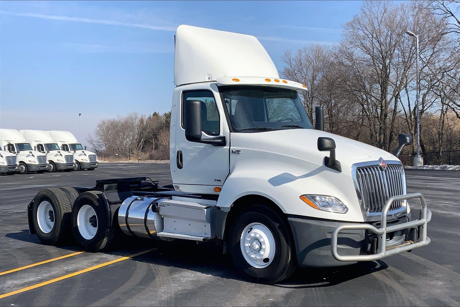 2019 INTERNATIONAL LT625 6x4 - Image 1