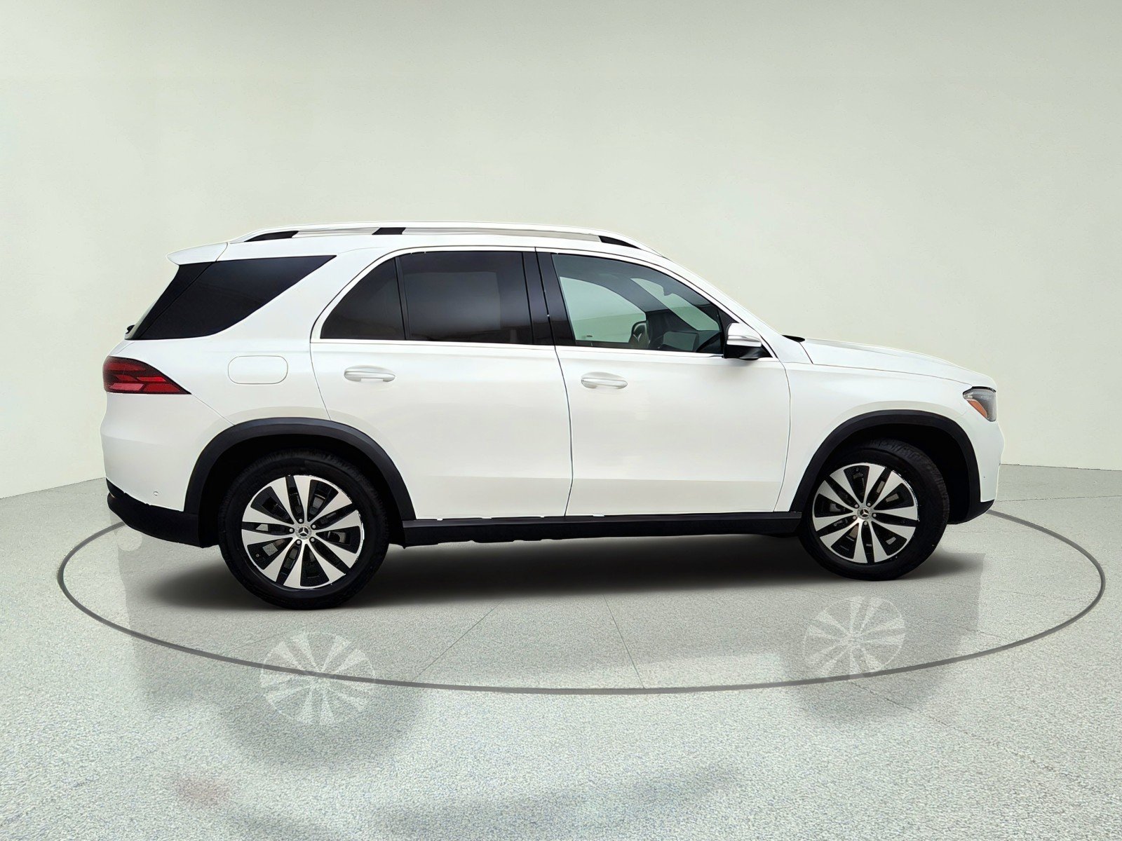 Certified Used 2026 Polar White Mercedes-Benz GLE 350 image 7