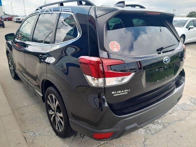 Used 2023 Crystal Black Silica Subaru Limited image 7