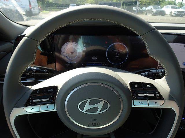 2025 Hyundai Elantra SEL - Photo 16