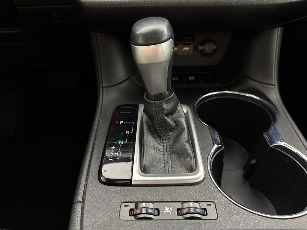 2019 Toyota Highlander Limited Platinum - Photo 18