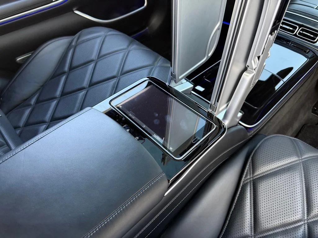 Used 2022 Gray Mercedes-Benz Maybach S 580 image 19