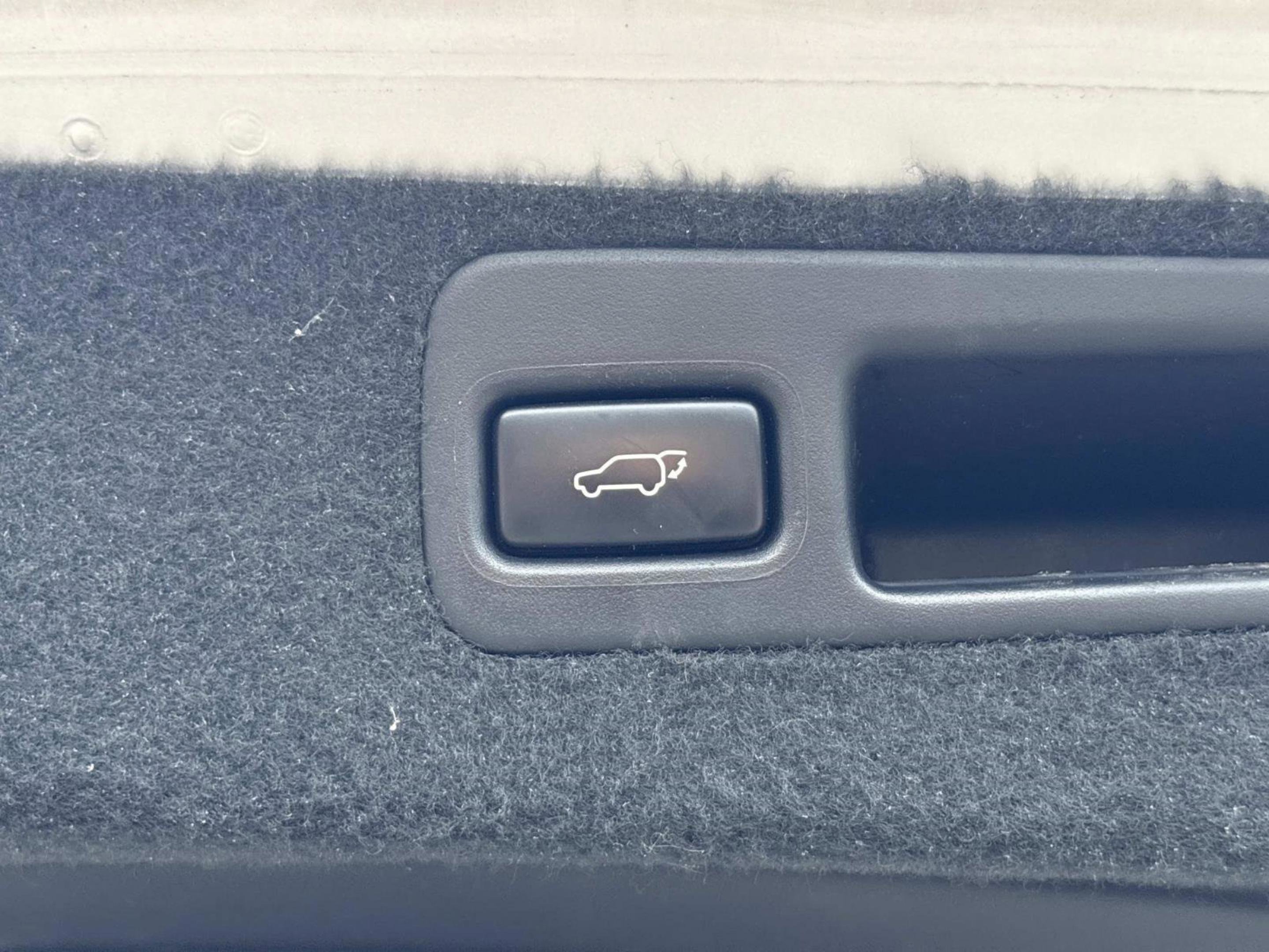 Used 2015 Silver Lexus 350 image 10