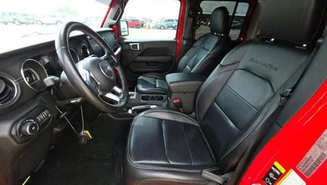 Used 2021 Firecracker Red Jeep Unlimited Sahara image 5