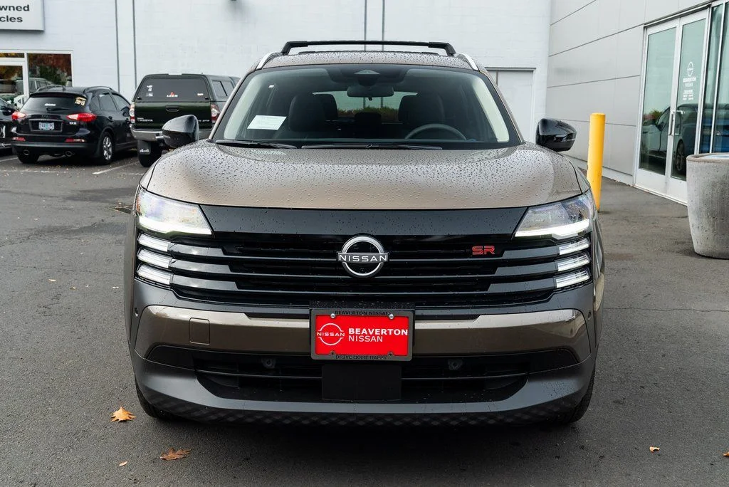 New 2026 Canyon Bronze Metallic Nissan SR image 2