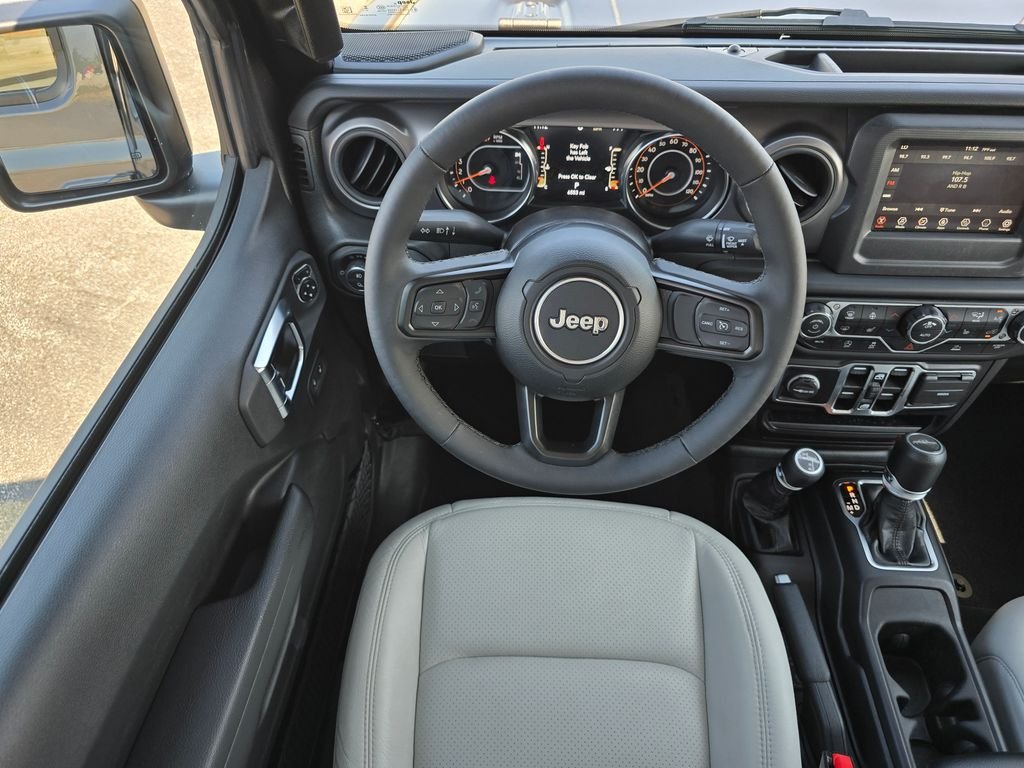 Used 2023 Gray Jeep Sport S image 24