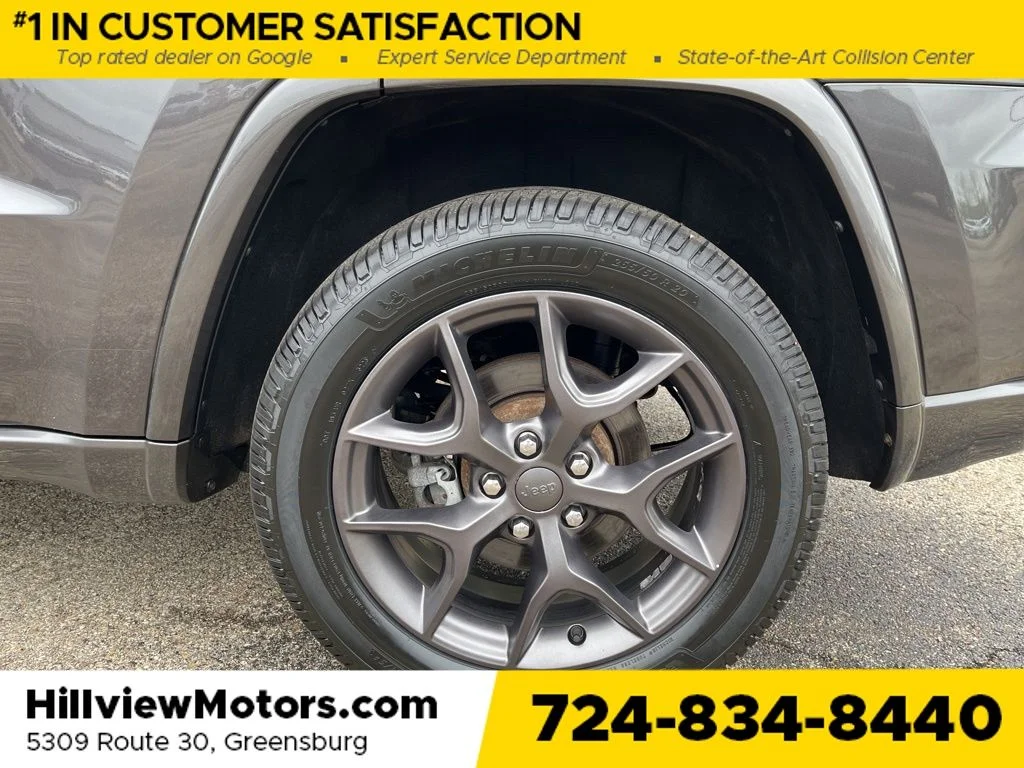 Certified Used 2021 Granite Crystal Metallic Clearcoat Jeep 80th Anniversary Edition image 12