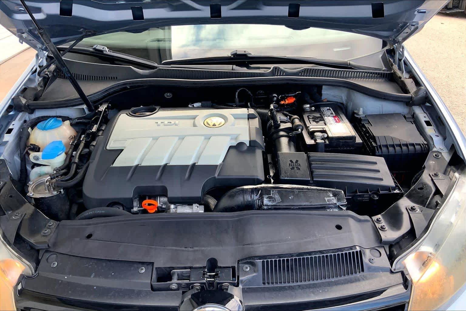 Used 2012 Black Volkswagen TDI image 30