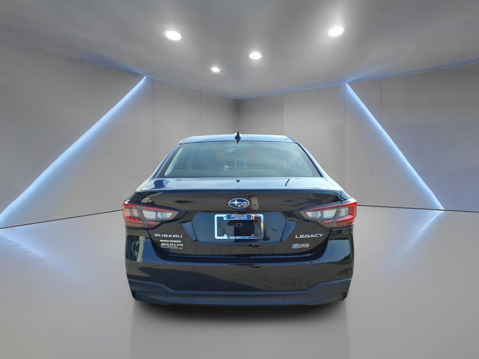 Used 2023 Crystal Black Silica Subaru Limited image 4