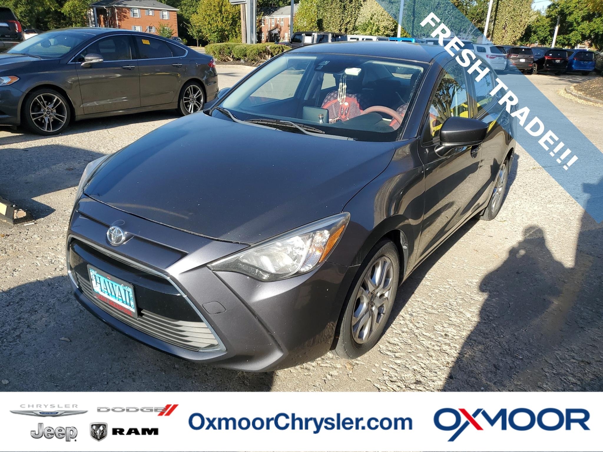 Used 2018 Graphite Toyota Base image 1