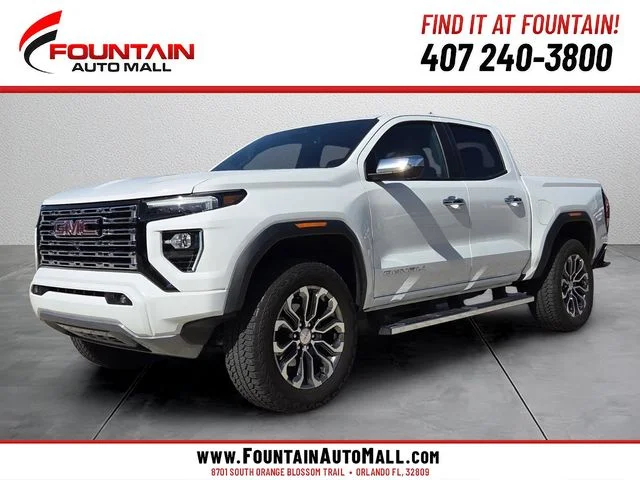 Used 2024 White GMC Denali image 1