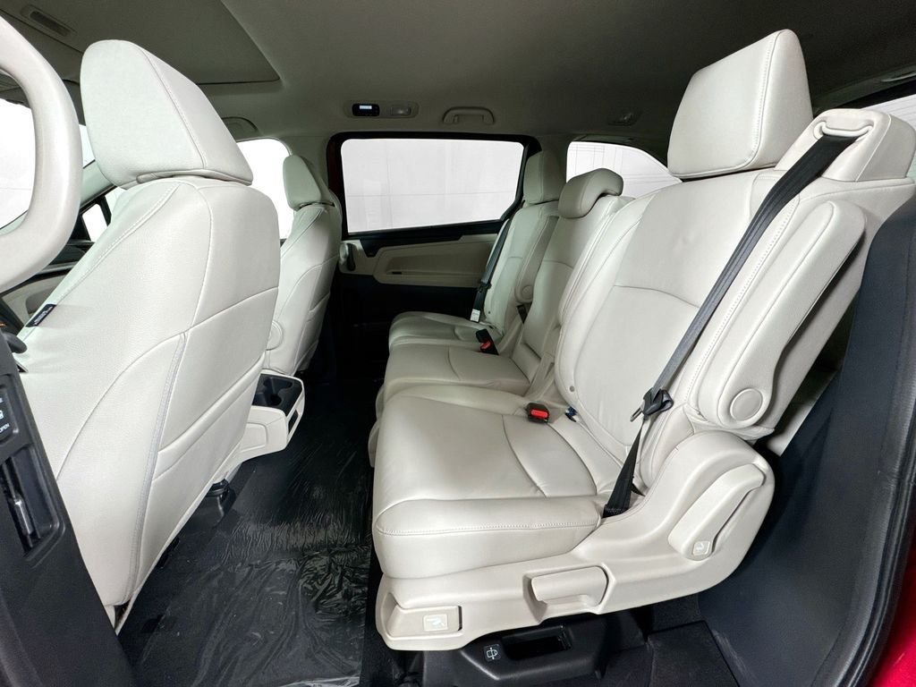 2026 Honda Odyssey EX-L - Photo 14