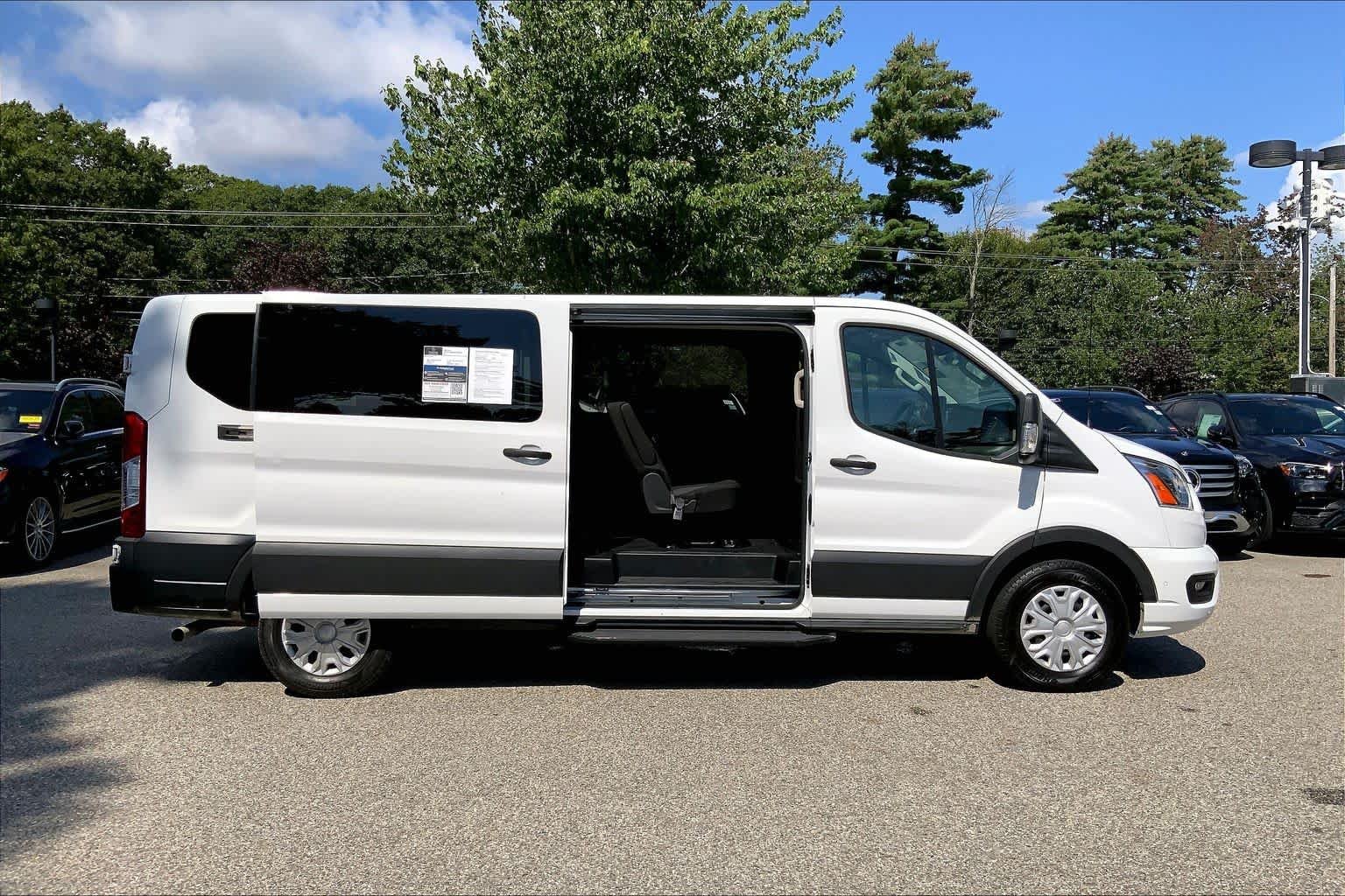 Used 2022 Oxford White Ford XLT image 35