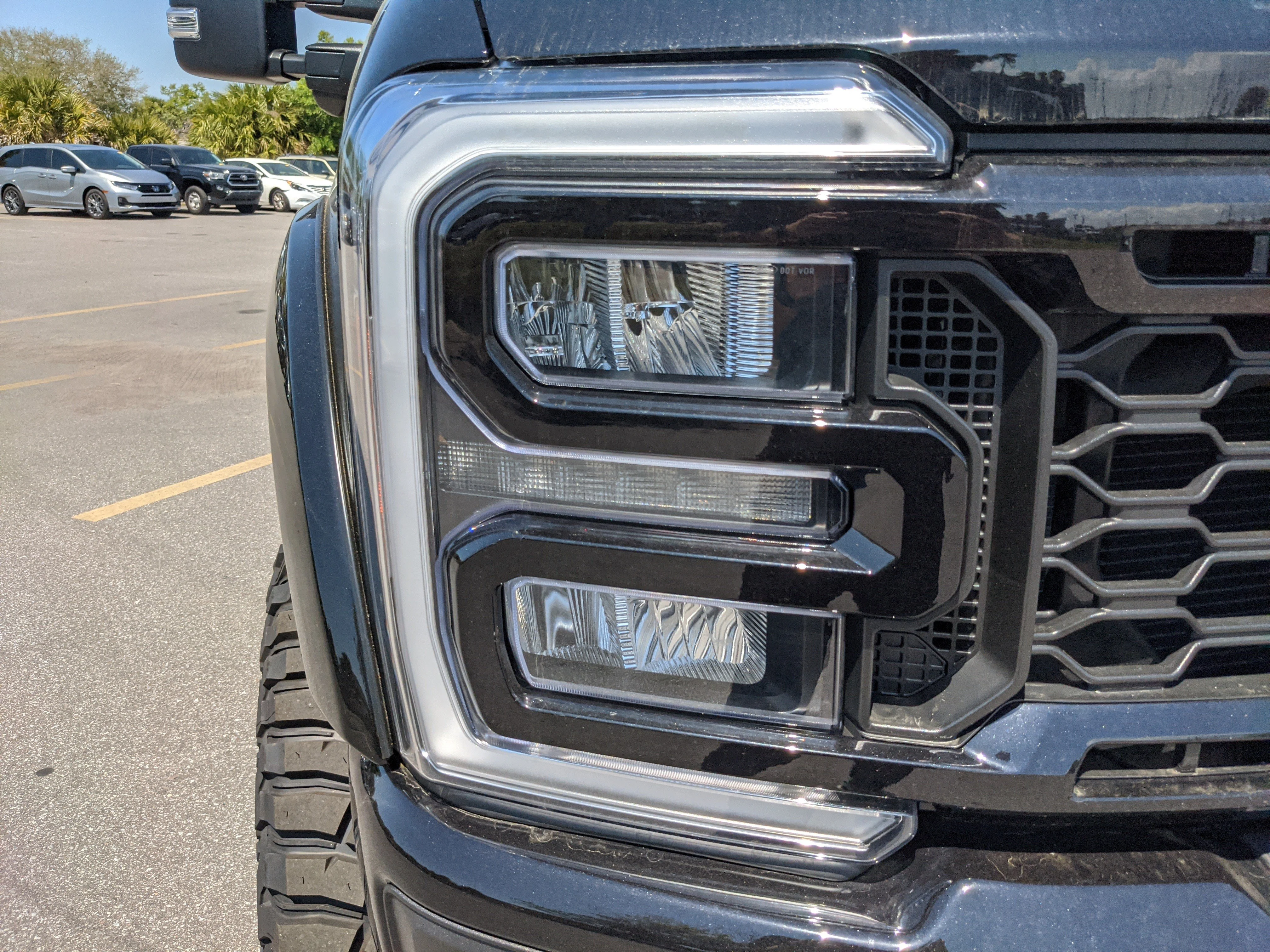 New 2026 Agate Black Metallic Ford F-250® Lariat® image 10
